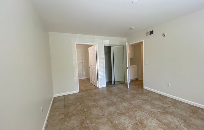3 beds, 2 baths, 1,000 sqft, $2,963, Unit 30-301