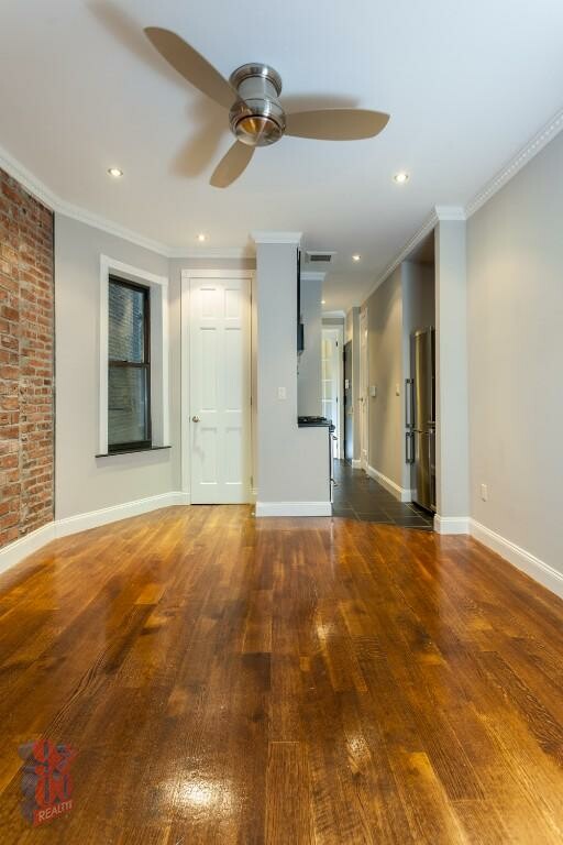 411 E 12th Street