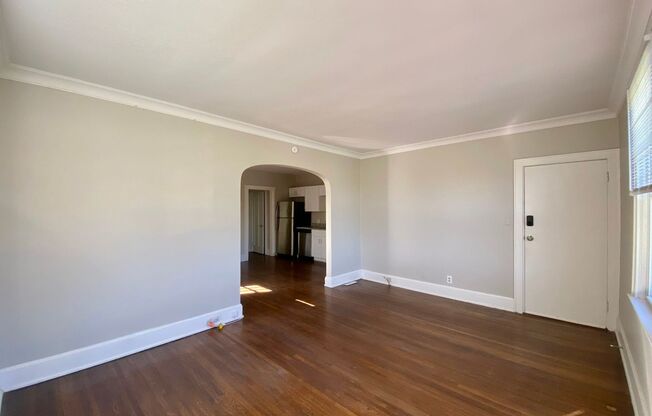 3 beds, 1 bath, 1,000 sqft, $1,500, Unit Unit 2