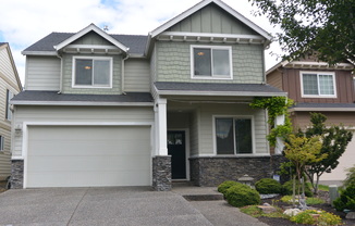 Gorgeous 2-Story 4-BR + Office Home in Camas for Lease - 1365 SE 194th Pl.