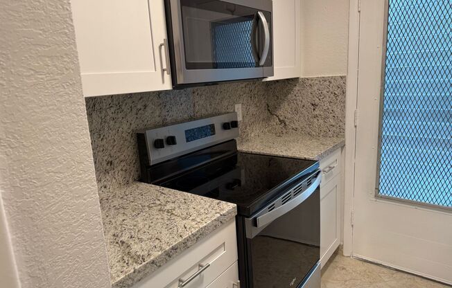 1 bed, 1 bath, $1,795, Unit 211