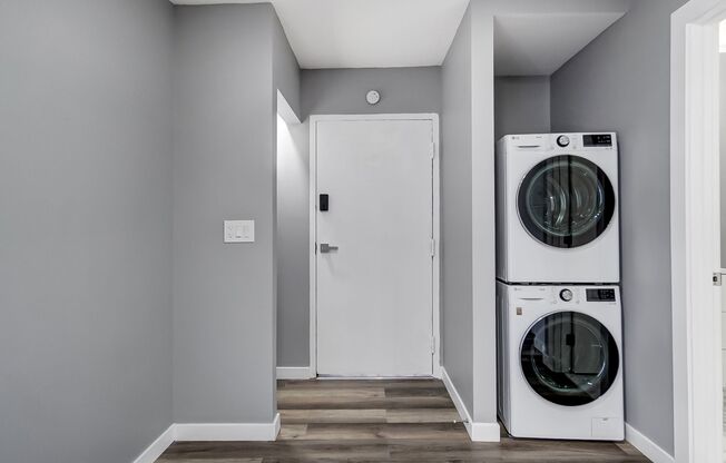 1 bed, 1 bath, 465 sqft, $1,395, Unit 100