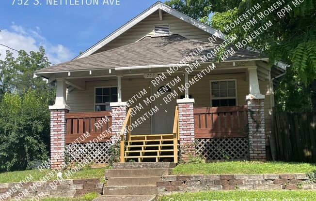 752 S NETTLETON AVE