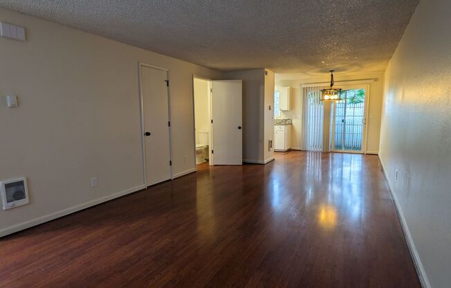 2 beds, 1.5 baths, 900 sqft, $1,545, Unit 7869