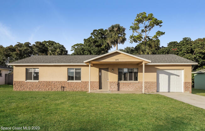 1875 FAIRLANE DR
