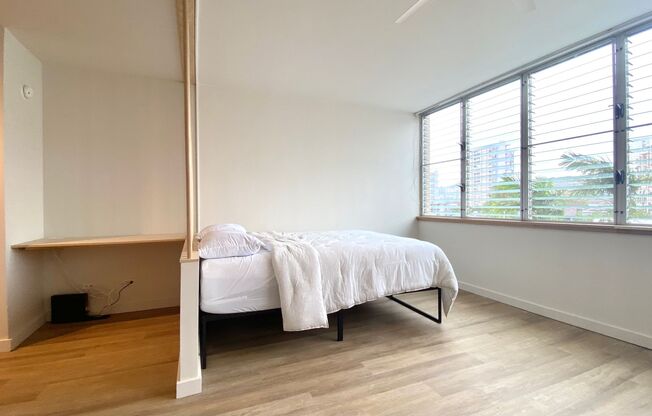 Studio, 1 bath, $1,600