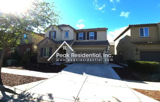 Very Nice 3bd/2ba North Natomas Home with 2 Car Garage