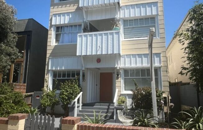 30 Dudley Ave