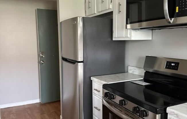 Tudor Lane Apartments