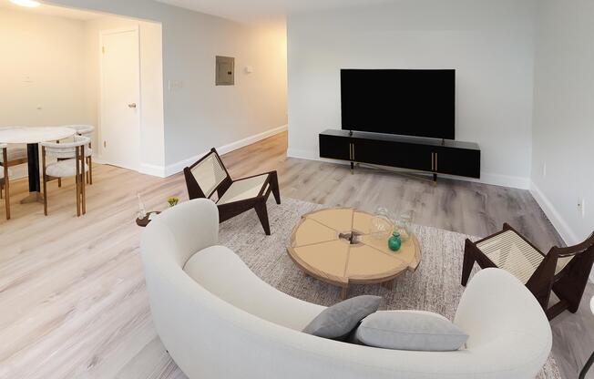 3 beds, 1 bath, 868 sqft, $3,050, Unit 1