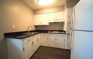 1 bed, 1 bath, 700 sqft, $2,500, Unit 4