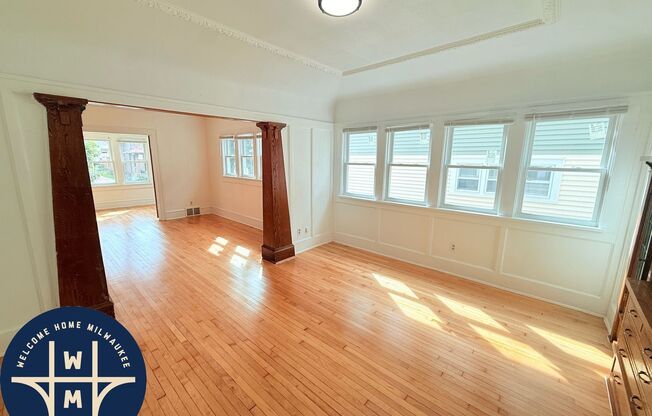 1607 N 52 ST