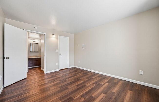 1 bed, 1 bath, 640 sqft, $1,200, Unit 102