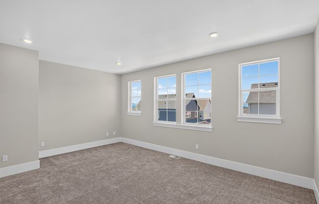 4 beds, 2.5 baths, $3,400