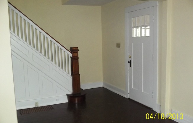 3 beds, 1 bath, $1,524