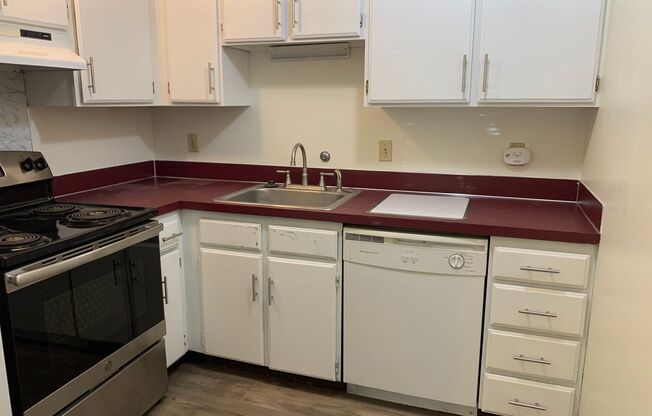 1 bed, 1 bath, $1,795, Unit Unit 103