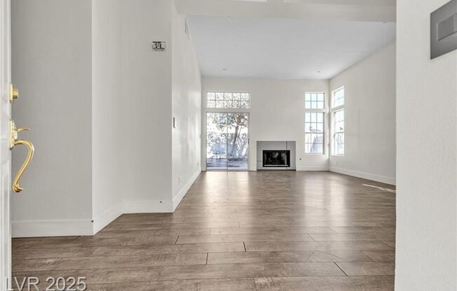 Updated Single Story, 2 Bedroom Home in Desert Shores area