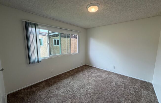 2 beds, 1 bath, 980 sqft, $2,500, Unit 054