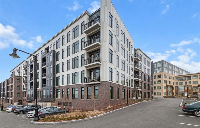 Studio, 1 bath, 531 sqft, $2,800, Unit 617