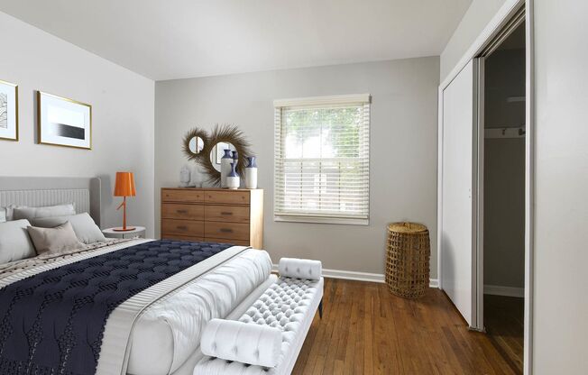 2 beds, 1 bath, 910 sqft, $1,895, Unit 26OH-11