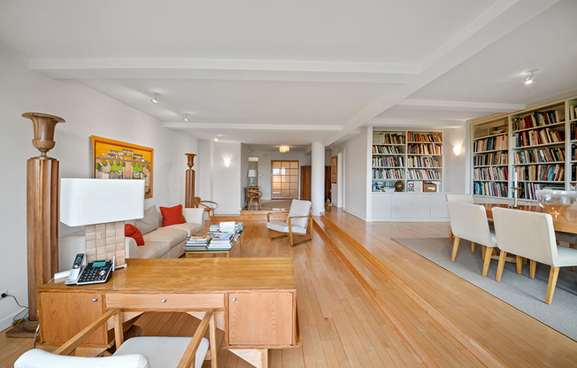 120 CENTRAL PARK S