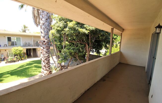 2 beds, 1 bath, $2,350, Unit 87 Baylor Drive