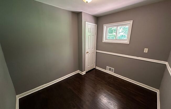4 bed and 2 bath in Decatur!