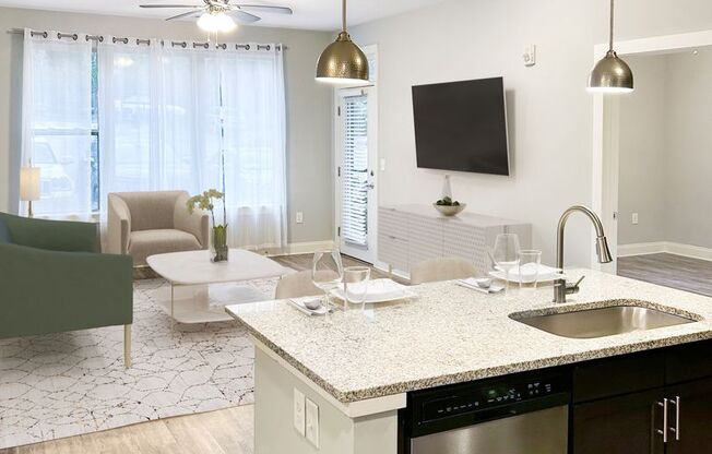 2 beds, 2 baths, 954 sqft, $1,646, Unit 3013-105