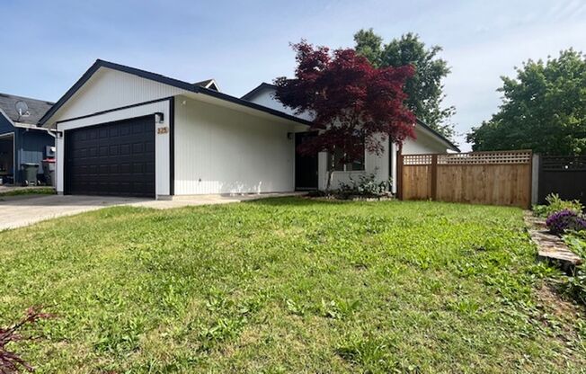3 Bedroom 2 Bath Lafayette OR 97127