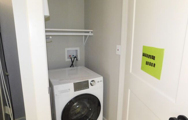 Newly Renovated 2 bed 1 bath cottage