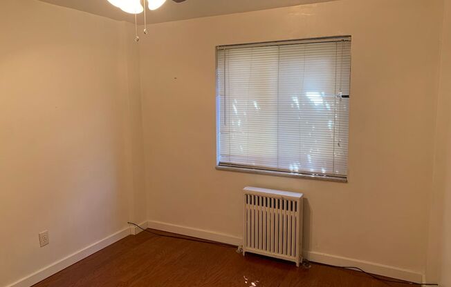 2 beds, 1 bath, 741 sqft, $1,675, Unit A1