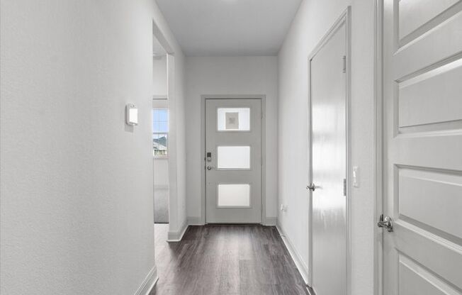 Large 4-Bedroom Home in Sorento for Lease