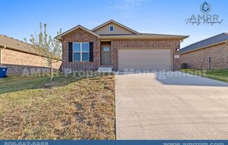 4 beds, 2 baths, $1,900