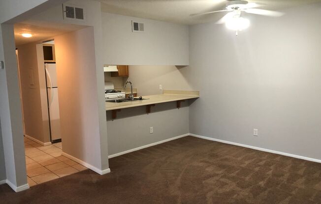 2 beds, 2 baths, 955 sqft, $1,179, Unit 5901E