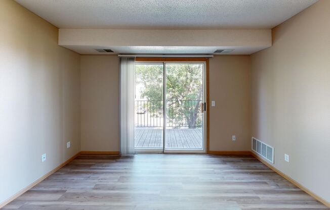 2 beds, 1 bath, 1,023 sqft, $1,225, Unit 3101-118