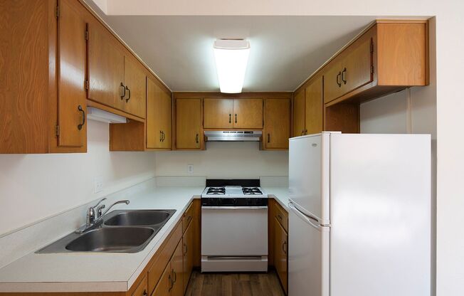 1 bed, 1 bath, $2,095, Unit 13