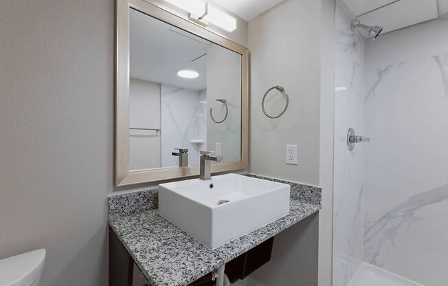 Studio, 1 bath, 325 sqft, $835, Unit 514 *