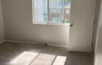 2 Bedroom In Bond Hill