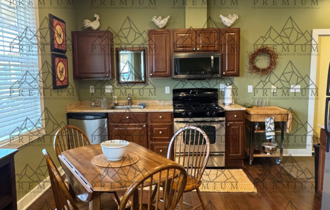 1006 East 2nd Street