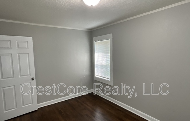 2267 LONGSTREET DR