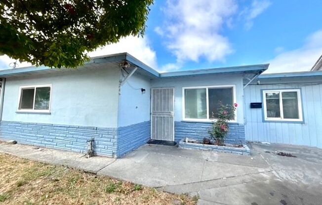 4 bed 2 bath House in San Pablo -- COMING SOON !!!