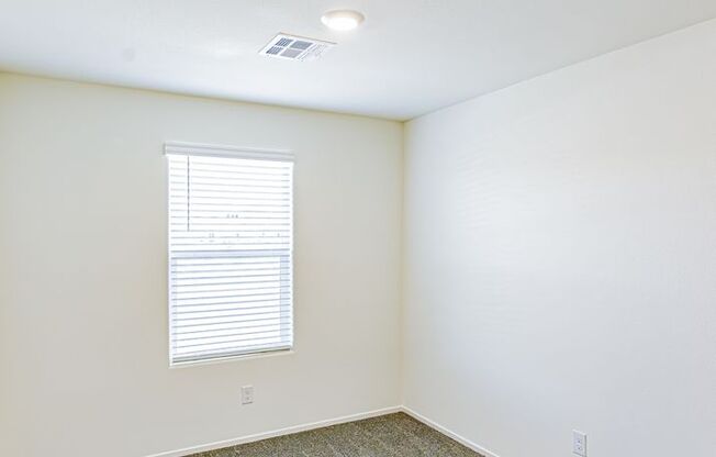3 beds, 2.5 baths, $1,750
