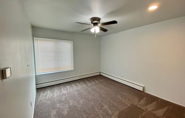 2 beds, 1 bath, 1,000 sqft, $1,295, Unit 308