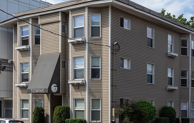 Studio, 1 bath, 356 sqft, $1,375, Unit 301
