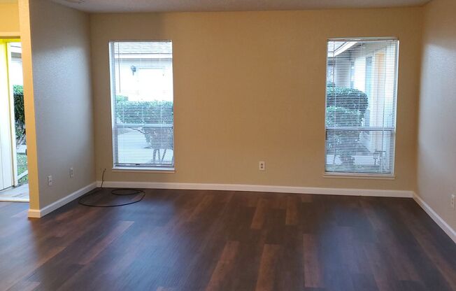 2 beds, 2 baths, $1,925, Unit B