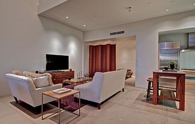 Stylish 2 Bed | 2 Bath Condo in Prime Scottsdale Location