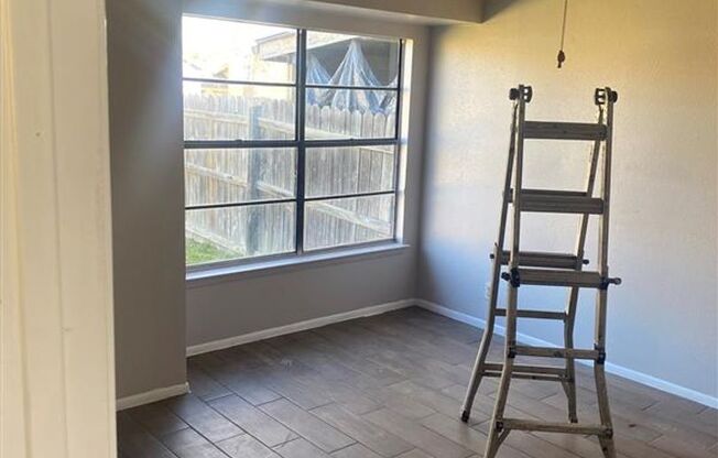 Large 3 bed 2 bath duplex