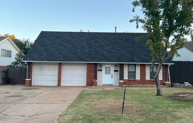 Cozy 4 bed, 1.5bath in Edmond Now Available!