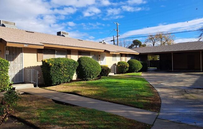 1230-1234 N. College Ave