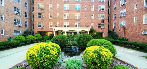 10537 64 AVE